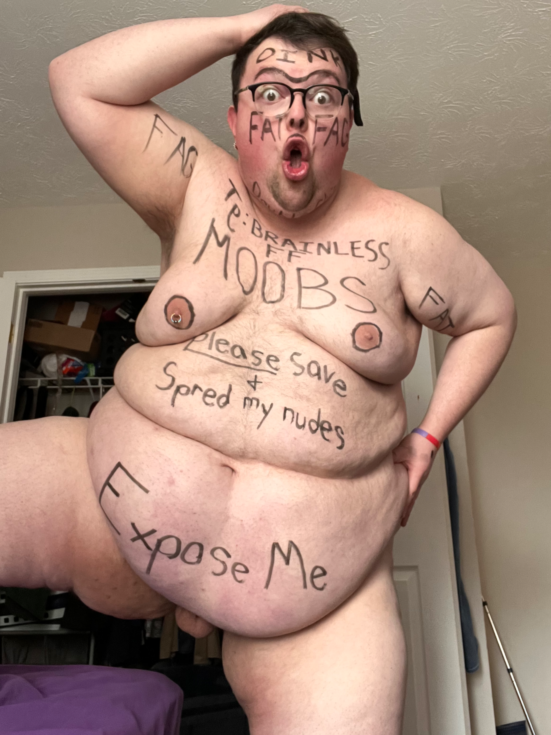 Fat faggot exposed