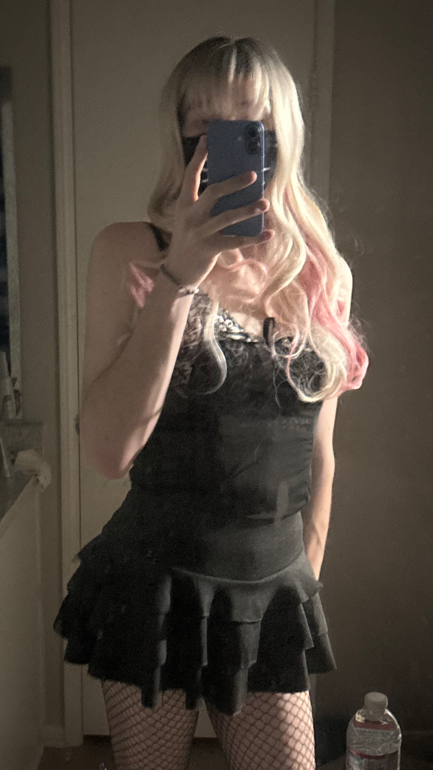 Crossdressing Camila